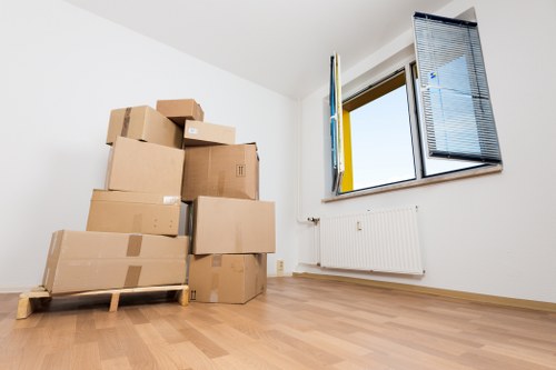 Local house removalists in Whitecity handling a smooth home move