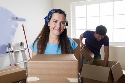 Responsible furniture pick-up in Whitecity with safe loading and transport
