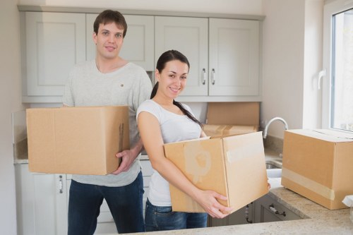 Affordable man and van in Whitecity for home and office moves